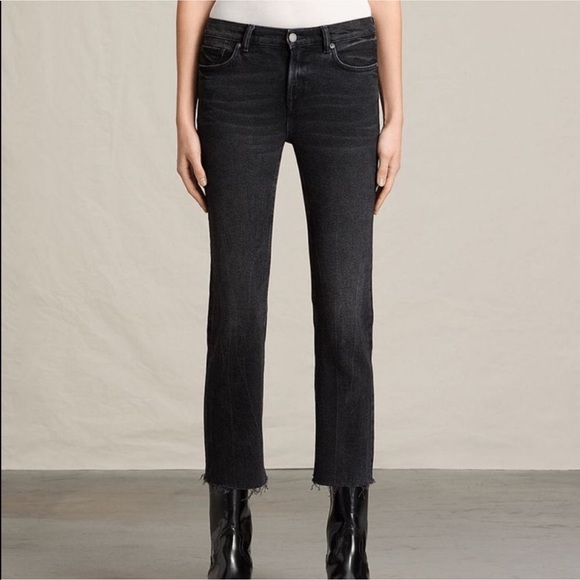 black cropped bootcut jeans